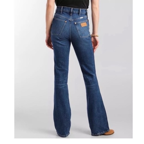 NWT Wrangler Westward, Dusty Dark High Rise Bootcut Jeans - Picture 4 of 8